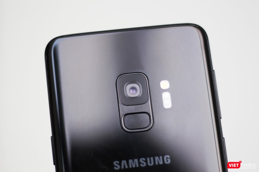 Trên tay chiếc Galaxy S9 xuất hiện tại Việt Nam ảnh 4