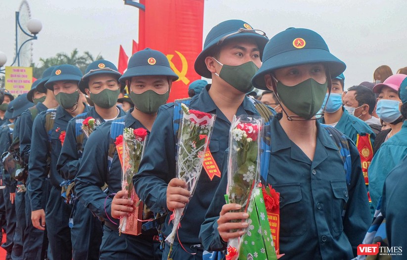 Ảnh: Hơn 1.200 tân binh ở Đà Nẵng lên đường nhập ngũ ảnh 9