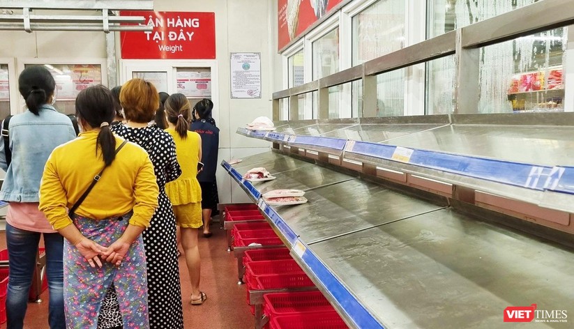 Đà Nẵng: Người dân đổ xô “vét sạch” siêu thị, sau thông tin TP có thể phong tỏa cứng trong 7 ngày ảnh 9