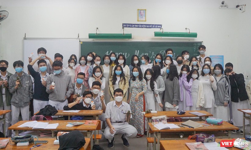 Ngày đầu tiên học sinh ở Đà Nẵng đến lớp sau 9 tháng có dịch COVID-19 ảnh 12