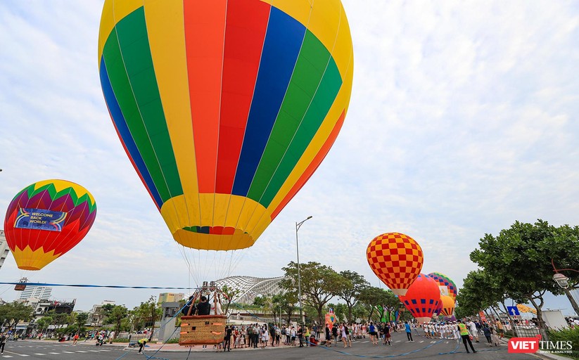 Đà Nẵng “chiêu đãi” du khách bằng lễ hội khinh khí cầu đặc sắc ảnh 6