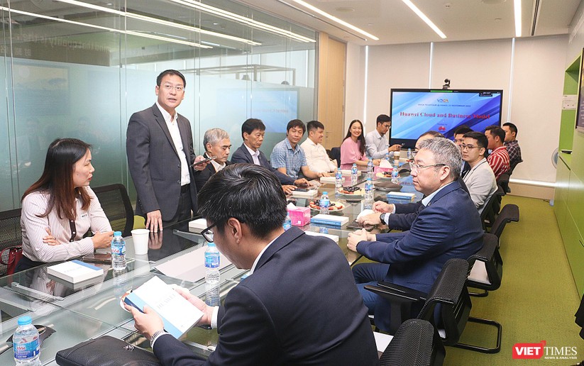 VDCA Tech Tour: Tham quan trụ sở và tìm hiểu dịch vụ Cloud của Huawei tại Việt Nam ảnh 13