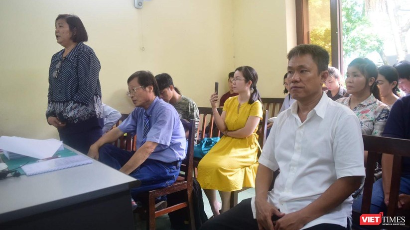 Sau 12 năm, lần đầu tiên bà Phan Thị Mỹ Hạnh xuất hiện tại phiên tòa phúc thẩm 