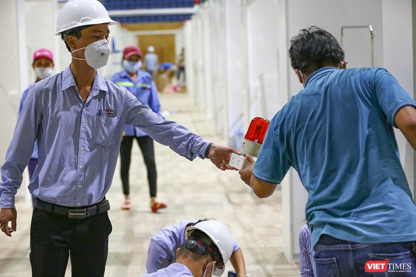 Những hình ảnh mới nhất từ bệnh viện dã chiến 1.000 giường bệnh ở Đà Nẵng ảnh 16