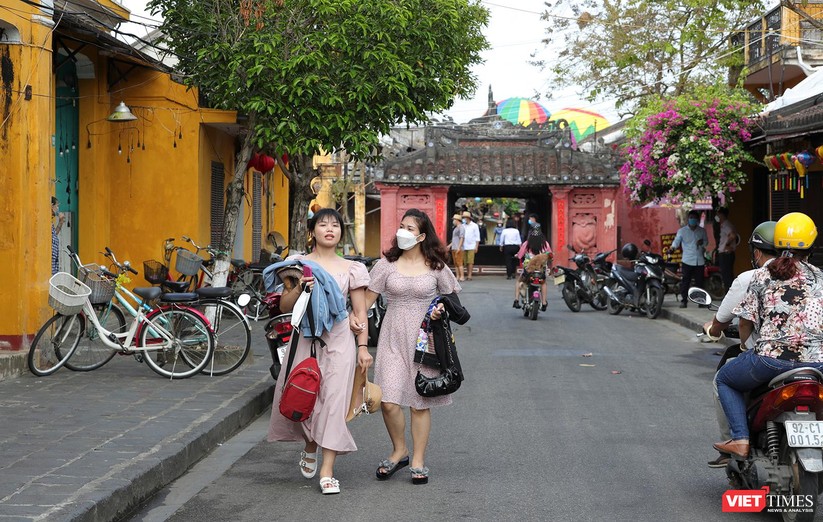 Du khách hứng thú checkin với khinh khí cầu ở Hội An ảnh 24