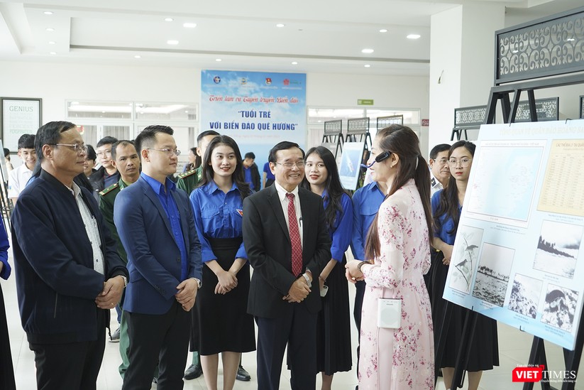 Đà Nẵng: Khai mạc triển lãm “Tuổi trẻ với biển đảo quê hương” ảnh 7