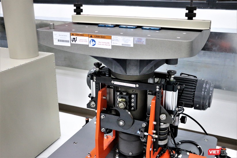 Khám phá nhà máy sản xuất thiết bị điện tử thông minh Vsmart ảnh 6