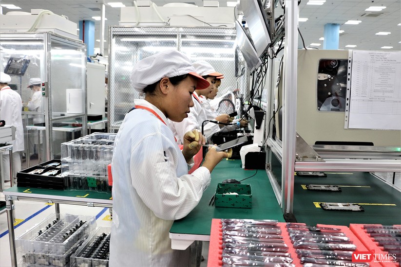 Khám phá nhà máy sản xuất thiết bị điện tử thông minh Vsmart ảnh 19