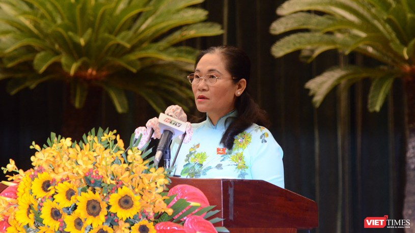 Phó Bí thư Thành ủy, Chủ tịch Hội đồng Nhân dân TP.HCM Nguyễn Thị Lệ chủ trì kỳ họp
