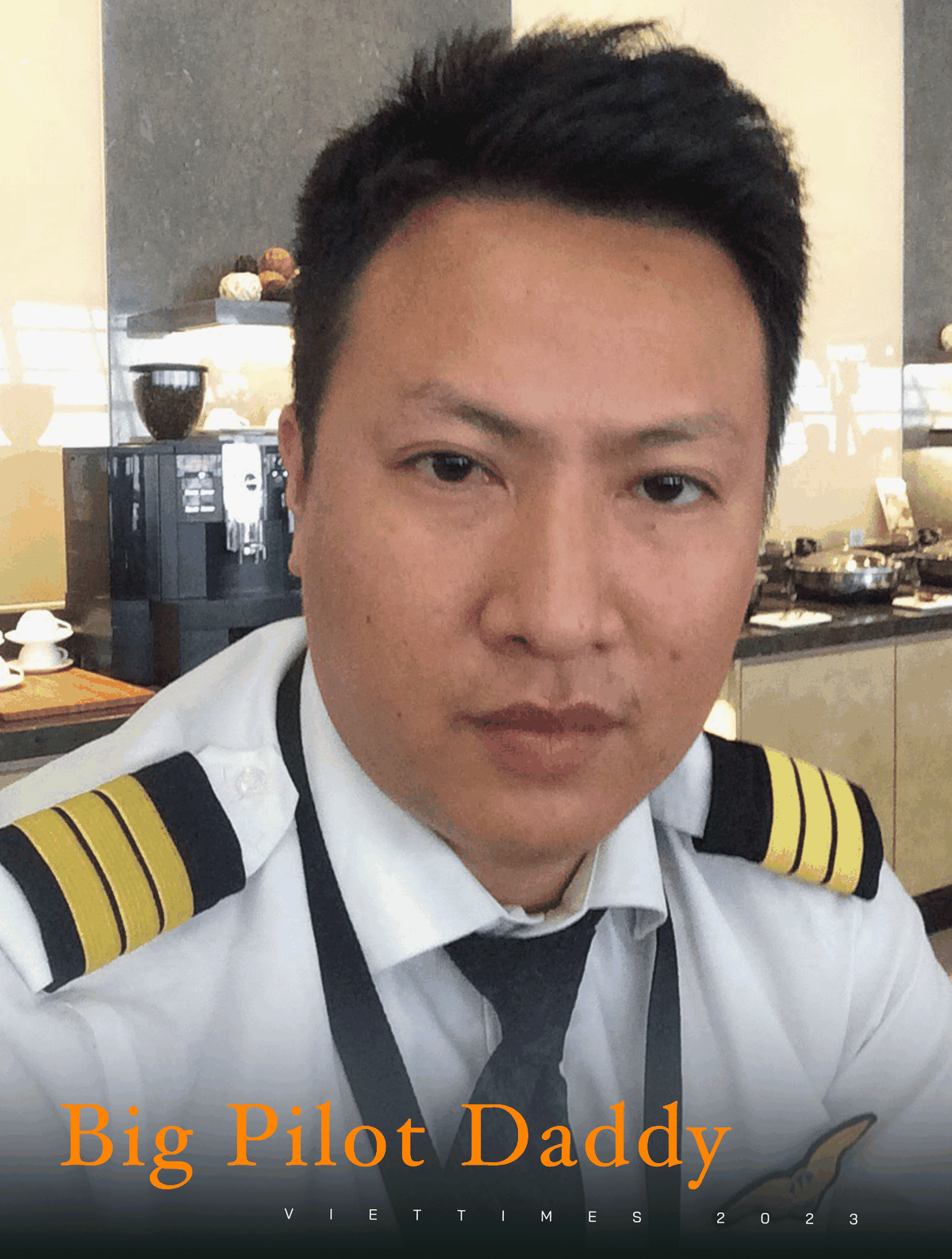 “Big Pilot Daddy”: Từ phi công đến hot Tiktoker ảnh 2