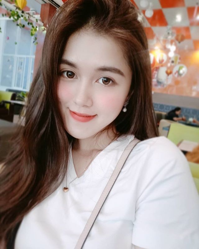 “Điểm danh” những giáo viên bình thường bỗng nhiên vụt sáng thành “ngôi sao triệu view” trên TikTok ảnh 6