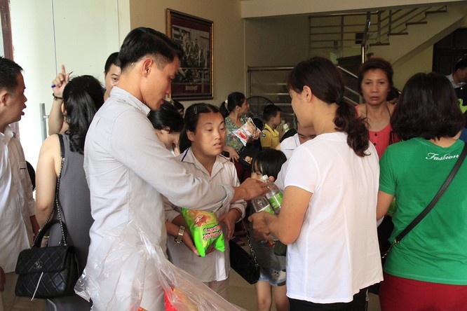 Ngày 1/6 đầy ý nghĩa với trẻ em hoàn cảnh đặc biệt ảnh 4