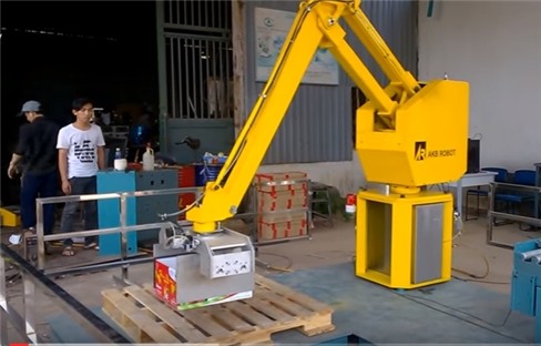 Robot bốc xếp hàng lên pallet ảnh 6