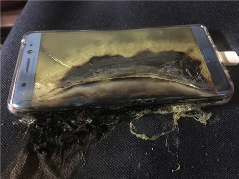Thảm kịch Galaxy Note 7 và sự bốc hơi của 7 tỷ USD giá trị cổ phiếu ảnh 2
