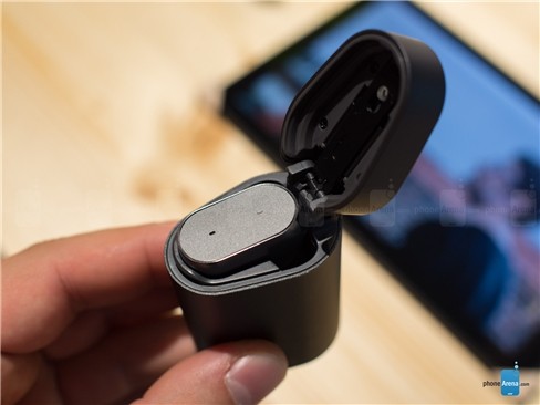 Chiêm ngưỡng tai nghe không dây Sony Xperia Ear ảnh 4
