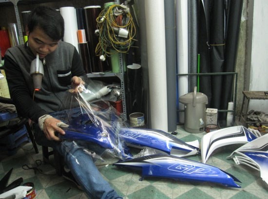 Hốt bạc nhờ "tút" nhan sắc cho xe dịp sát Tết ảnh 1