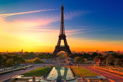Hà Nội xếp trên London, Paris trong Top 10 điểm đến yêu thích năm 2015 ảnh 10
