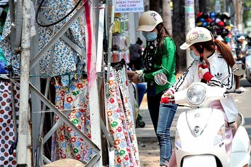 Áo điều hòa, áo chống nắng tiền triệu bung hàng tới tấp ảnh 6