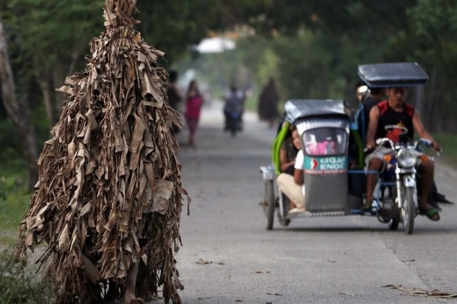 Độc đáo lễ hội “người bùn” ở Philippines ảnh 1