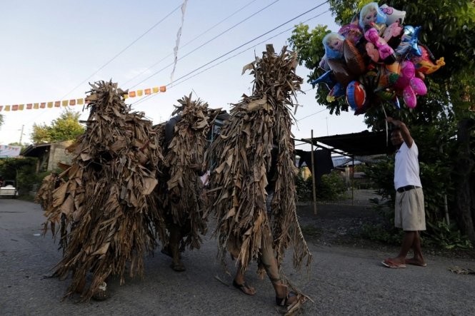 Độc đáo lễ hội “người bùn” ở Philippines ảnh 2