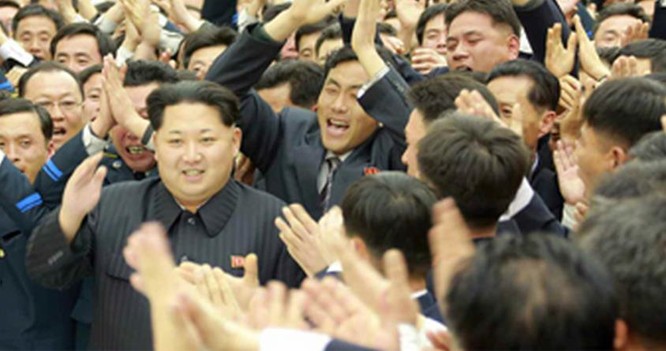 Kim Jong Un mở đại tiệc mừng phóng vệ tinh thành công ảnh 10