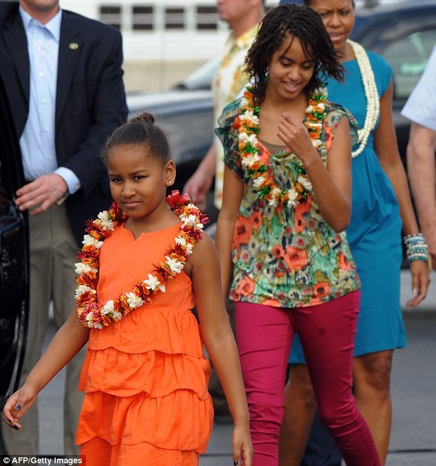 Phong cách thời trang của hai con gái tổng thống Obama sau 8 năm đồng hành cùng cha ảnh 6