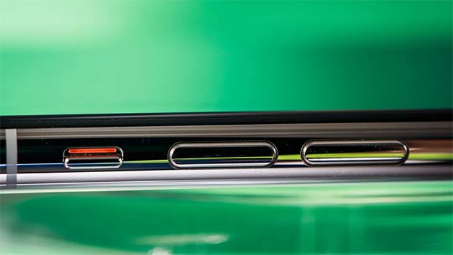 Những hình ảnh “bất ngờ” về iPhone X dưới ống kính macro ảnh 9