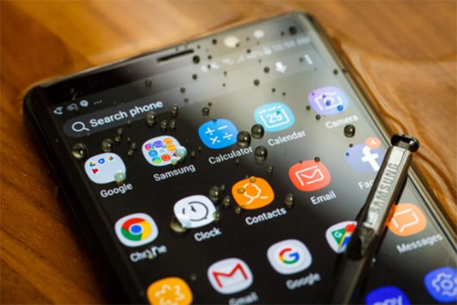 Top 10 smartphone chưa xóa sổ giắc tai nghe 3,5 mm ảnh 2