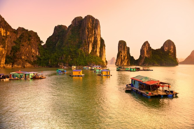 “Đưa nhau đi trốn” với những ngôi làng đẹp như cõi thần tiên ảnh 1
