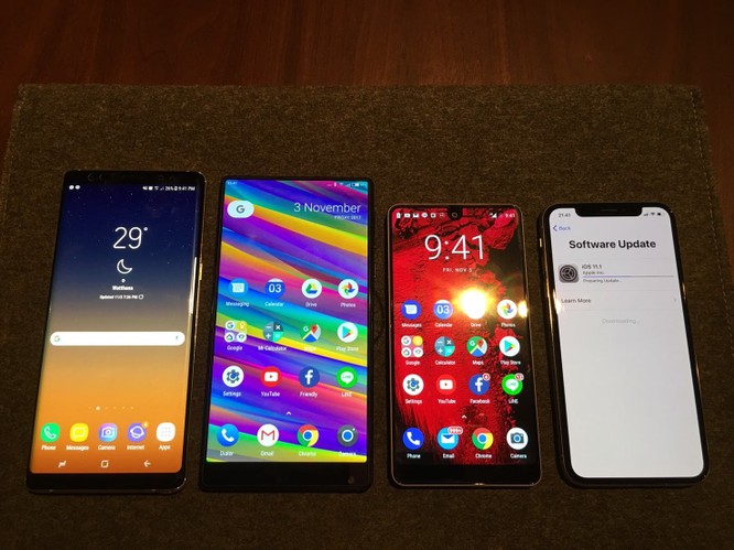 Smartphone hậu MWC 2018: “Tai thỏ” tràn ngập vì cạn ý tưởng ảnh 1