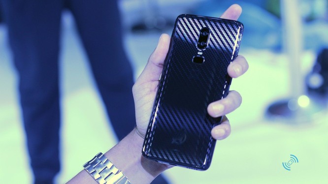 OnePlus ra mắt mẫu smartphone phiên bản Vũ trụ Marvel ảnh 3