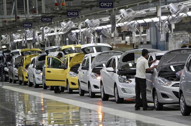 Ô tô giảm giá 150 triệu: Gom tiền chờ mua xe giá rẻ ảnh 1