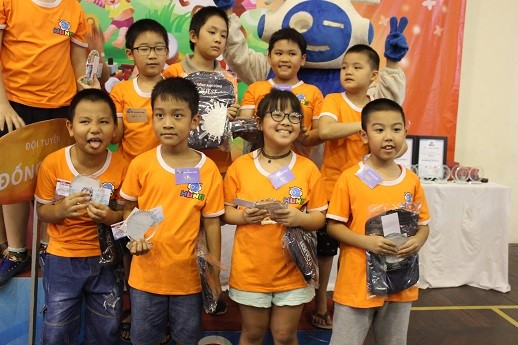 Xem học sinh tiểu học Hà thành tranh tài điều khiển robot điêu luyện ảnh 4