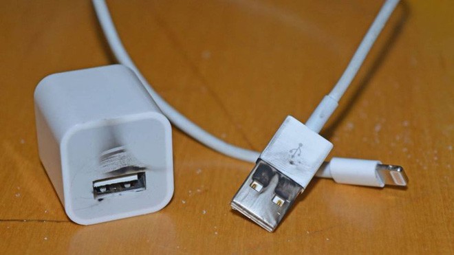 Hệ lụy đáng sợ khi dùng cáp sạc điện thoại kém chất lượng: Bỏng cháy da cháy thịt, giật điện đến chết người ảnh 4