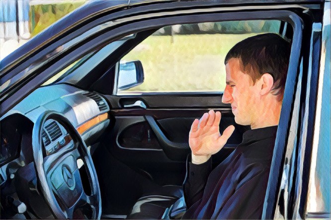 Những cách để xử lý mùi khó chịu trên xe hơi