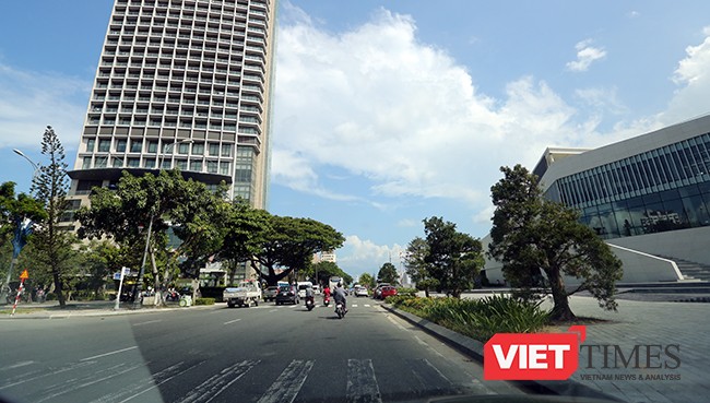 Đường Đằng có đến 3 nhà, đất công sản gồm số 36 Bạch Đằng (2007) 30. 38 Bạch Đằng (2008) 31. 38 Bạch Đằng mở rộng (2009)