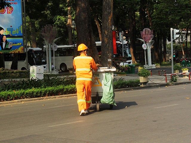 Ngắm một Sài Gòn vắng lặng sáng đầu năm Kỷ Hợi ảnh 5