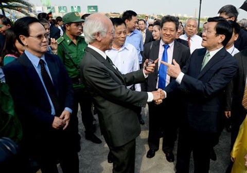 Chủ tịch nước Trương Tấn Sang gặp gỡ Việt kiều.
