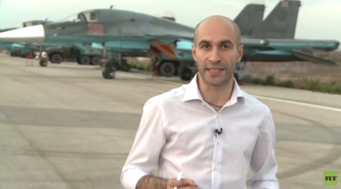 Máy bay ném bom tối tân Su-34 của Nga tại căn cứ Latakia, Syria