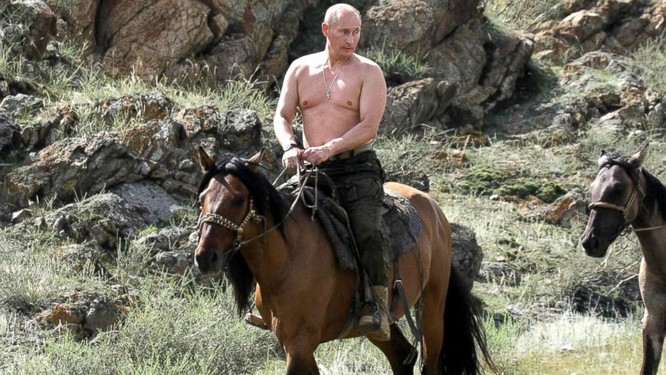 Putin “quyền lực nhất” thế giới và những khoảnh khắc sức mạnh ảnh 15