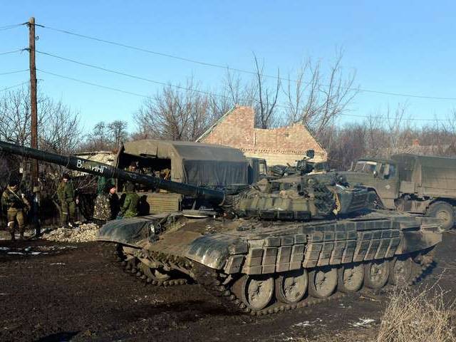 “Chảo lửa” Debaltsevo tan hoang sau trận huyết chiến khốc liệt ảnh 8