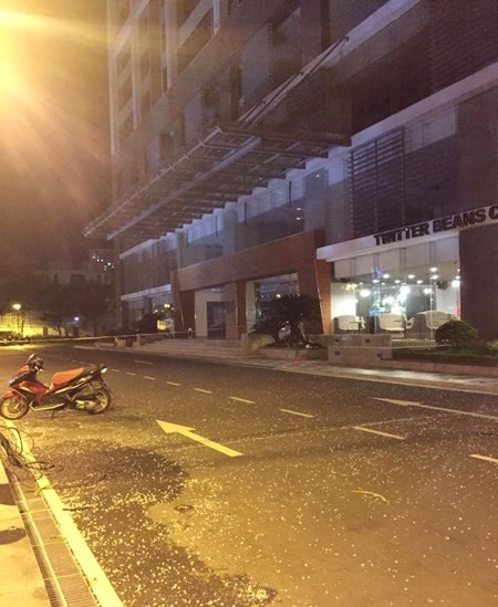 Hà Nội: Cao ốc 40 tầng chập điện nổ như bom, dân bỏ chạy ảnh 1