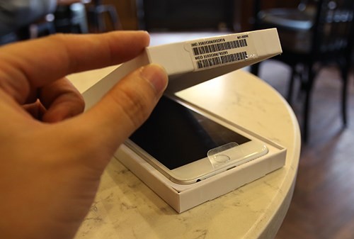 iPhone ở Việt Nam đang bị bình dân hoá ảnh 1