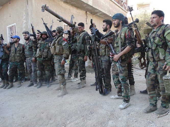 Chiến trận giằng co ác liệt giữa quân đội Syria và chiến binh IS, en - Nursa ảnh 24
