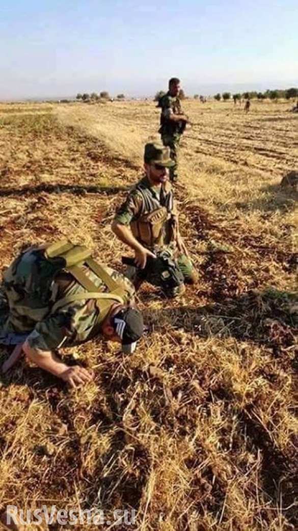 Đặc nhiệm Syria chọc thủng vòng vây quanh căn cứ không quân Kuveyris ảnh 1