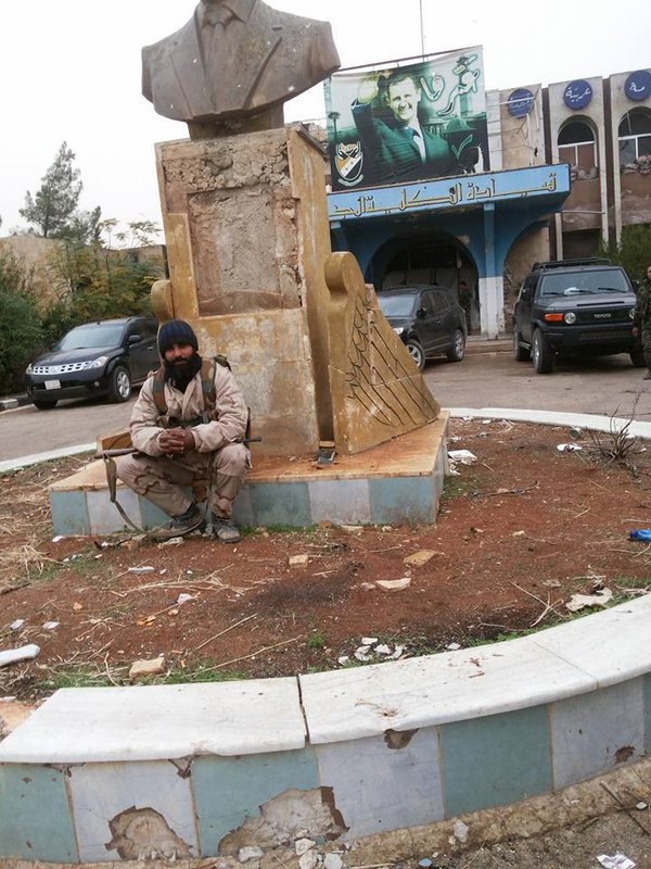Bão lửa dồn dập mọi hướng trên toàn lãnh thổ Syria ảnh 26