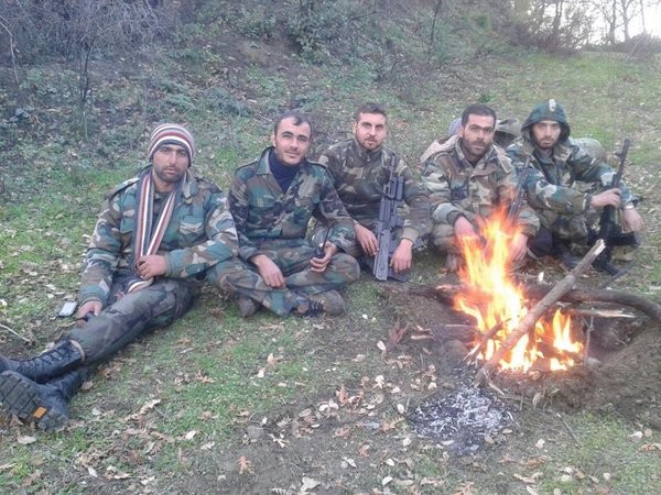 Syria dồn ép khủng bố, Nga tăng hỏa lực, nóng bỏng cuộc đấu chính trị ảnh 19