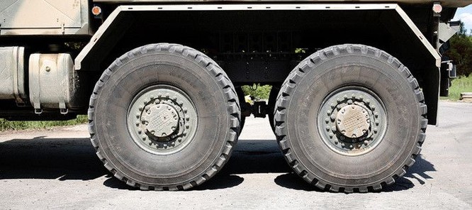 Cận cảnh xe vận tải thiết giáp “Taifun-U” chống bạo loạn, khủng bố ảnh 7