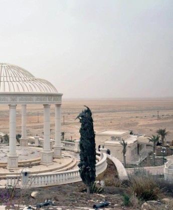 Video + Ảnh: Quân đội Syria đánh vào trung tâm thành phố Palmyra ảnh 5
