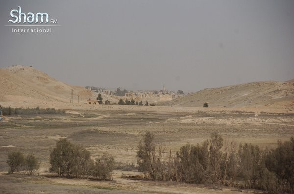 Video + Ảnh: Ác liệt trận chiến giành thành phố cổ Palmyra ảnh 8